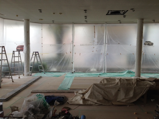 ショールーム改装中