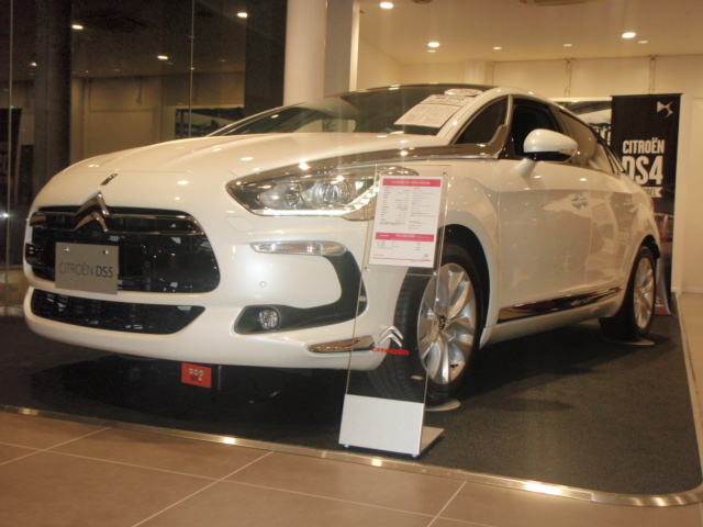 展示車入れ替えました。