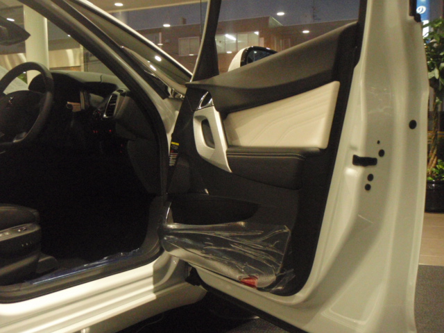 展示車入れ替えました。