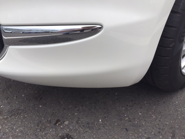 シトロエン横浜緑お得意のクイック鈑金！本日も施工しております