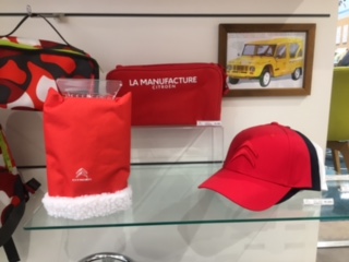 ブティックの商品案内６