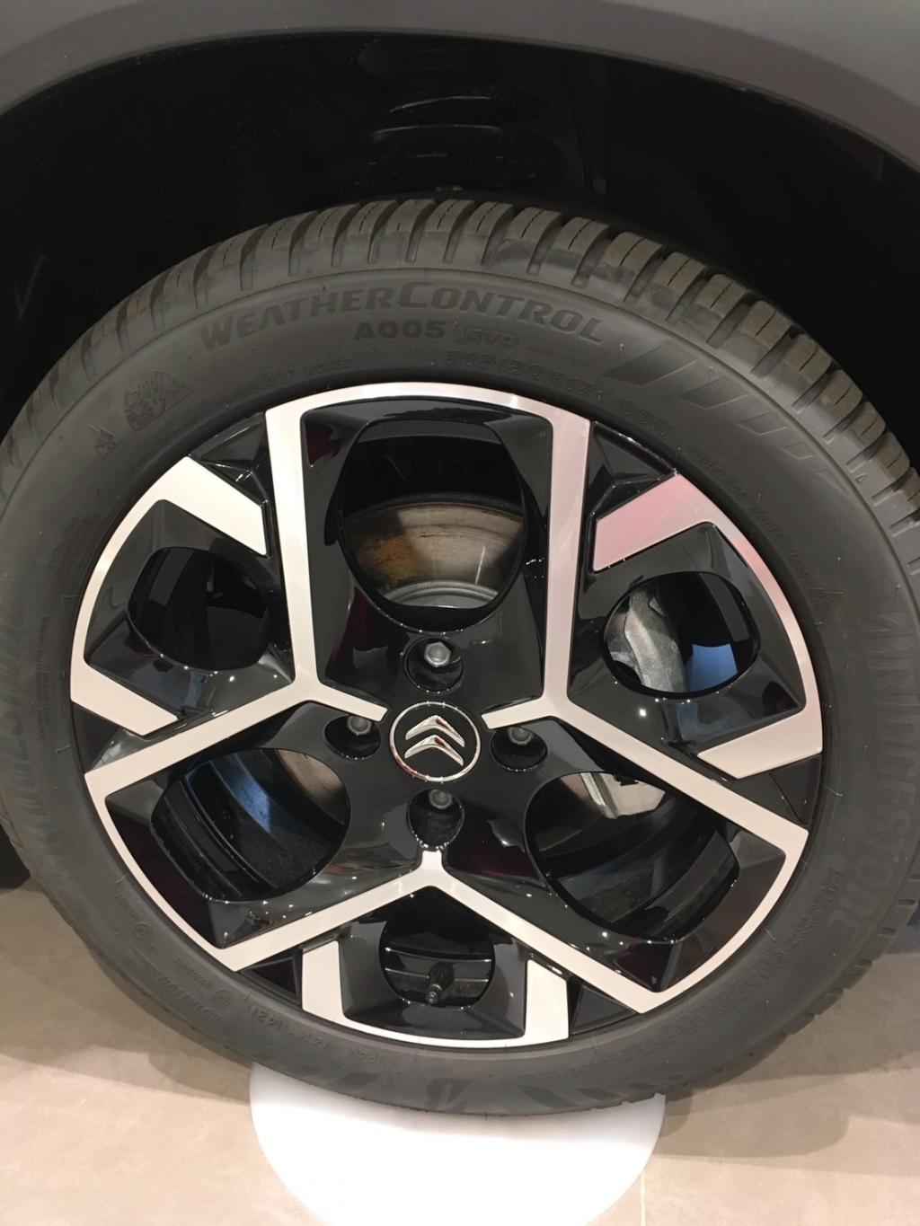 NEW C3エアクロス！