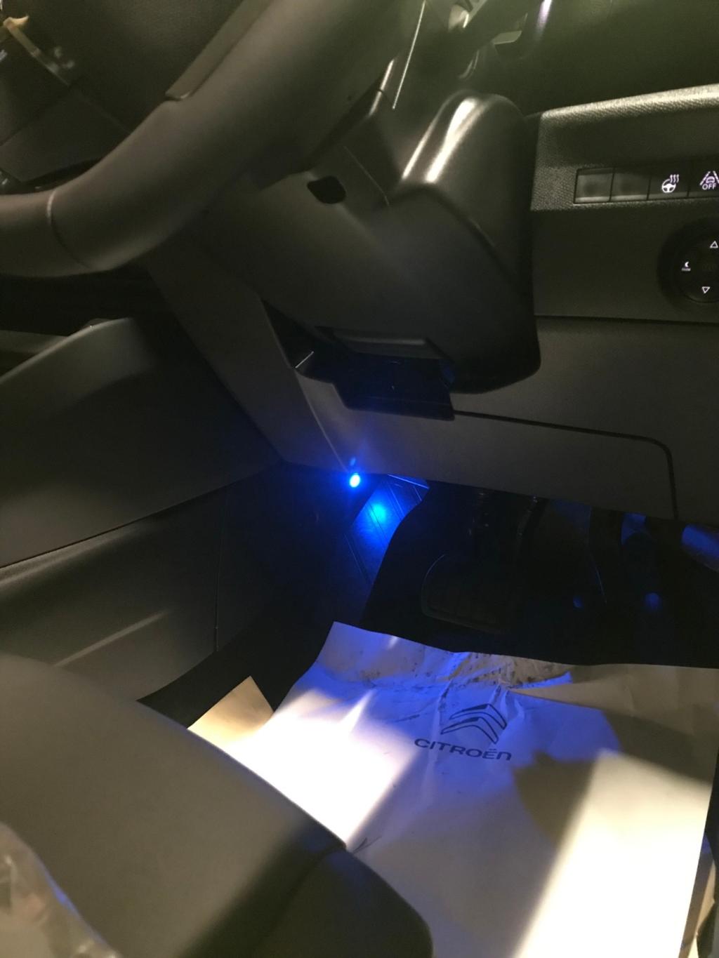 フットライト取り付け