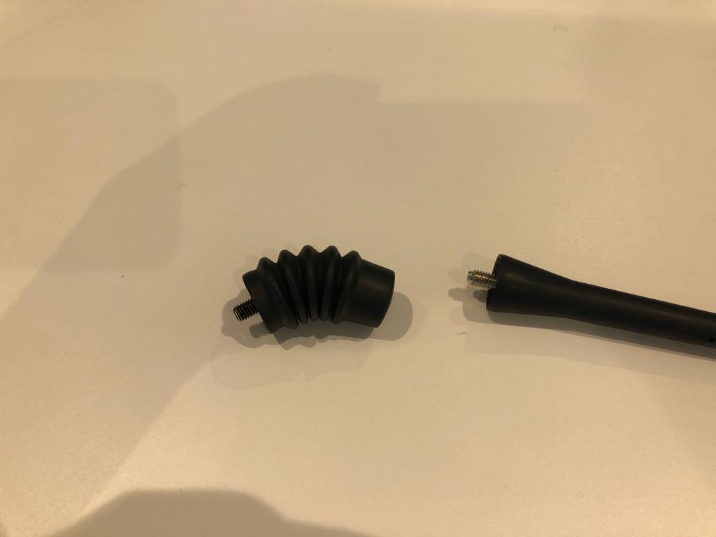 C3ルーフアンテナ（エクステリア）