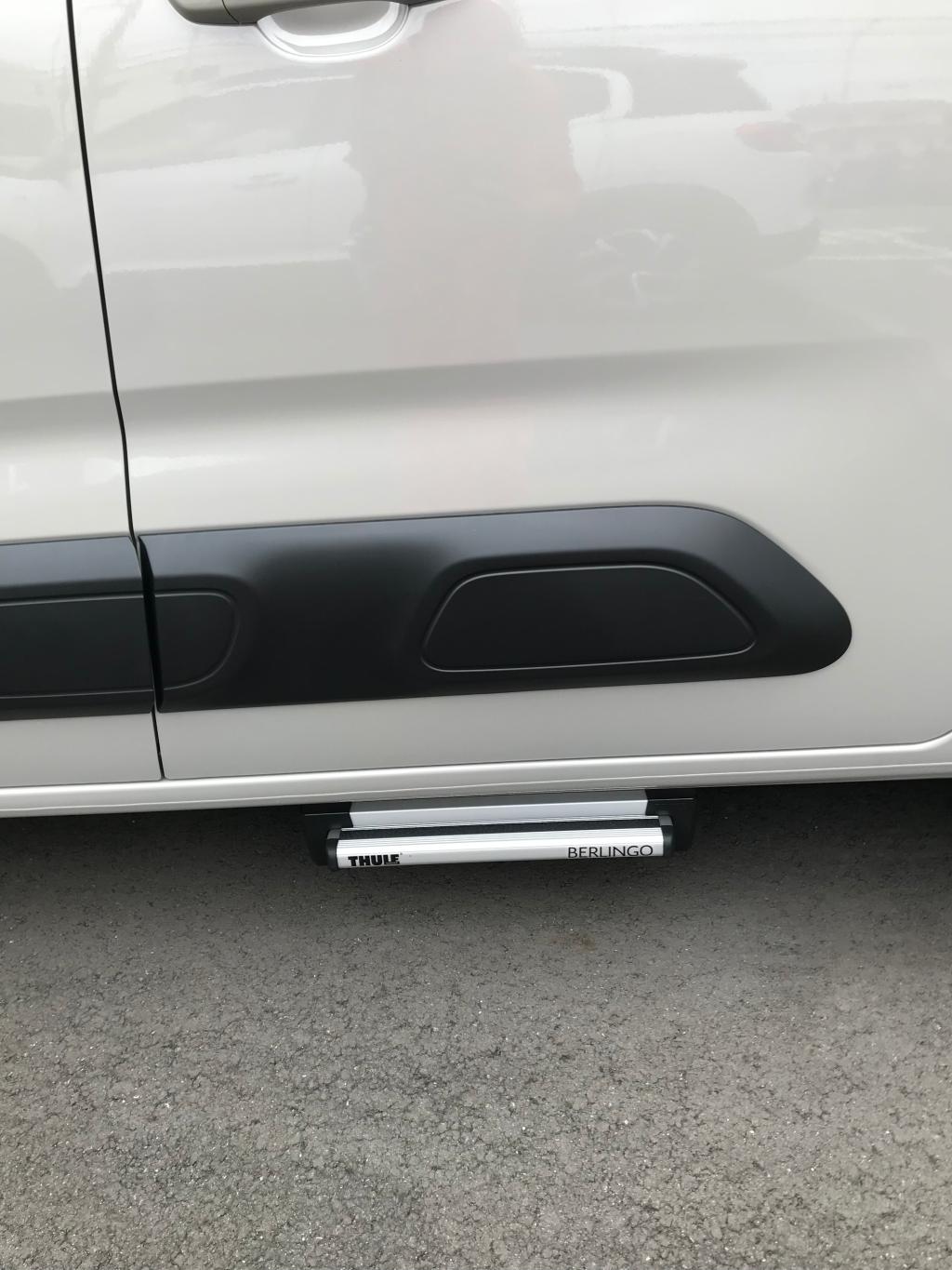 オートサイドステップ