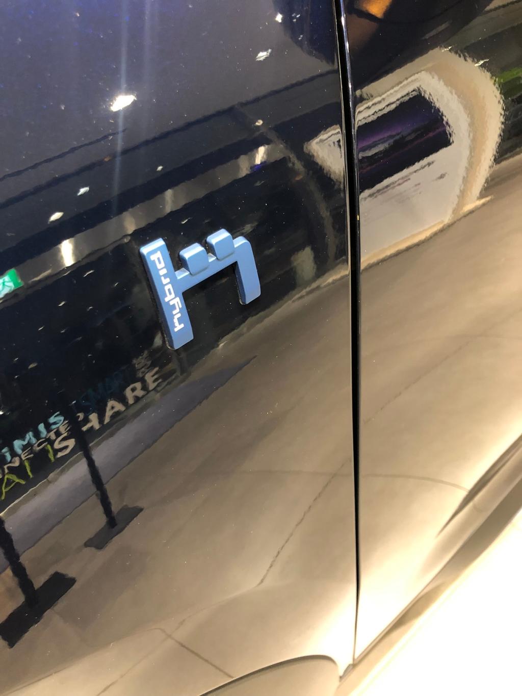 新型C5AIRCROSS(エクステリアでございます）