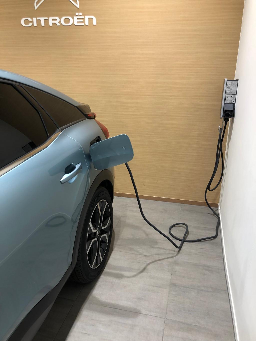 シトロエン　ｅーＣ４　近況