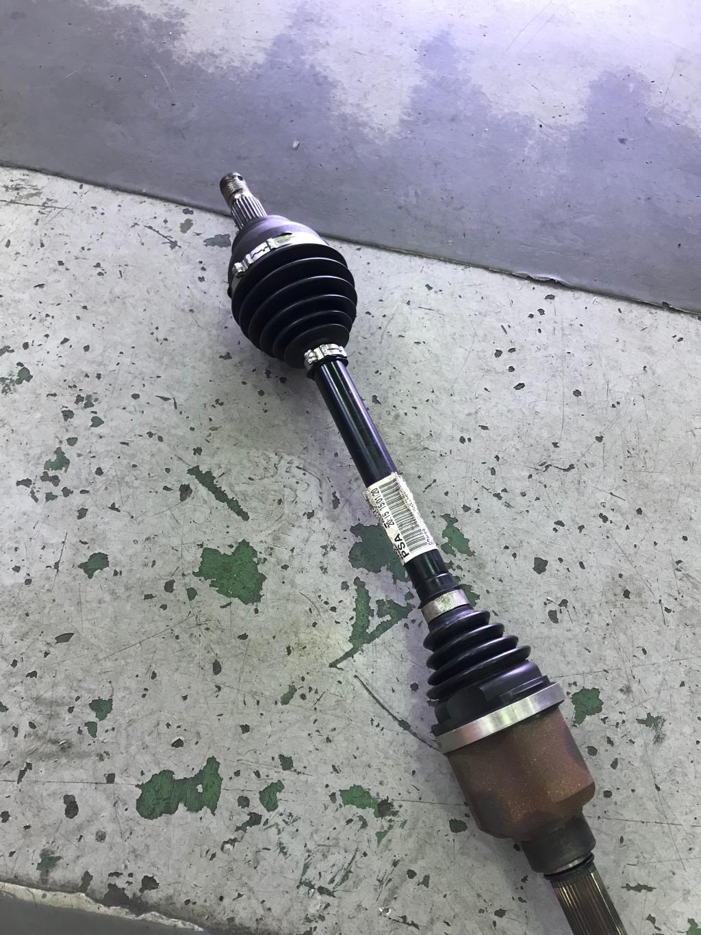 ドライブシャフトのアウターブーツ