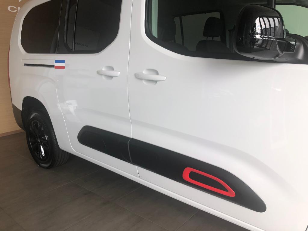 ベルランゴLong　カラー変更（インテリア）