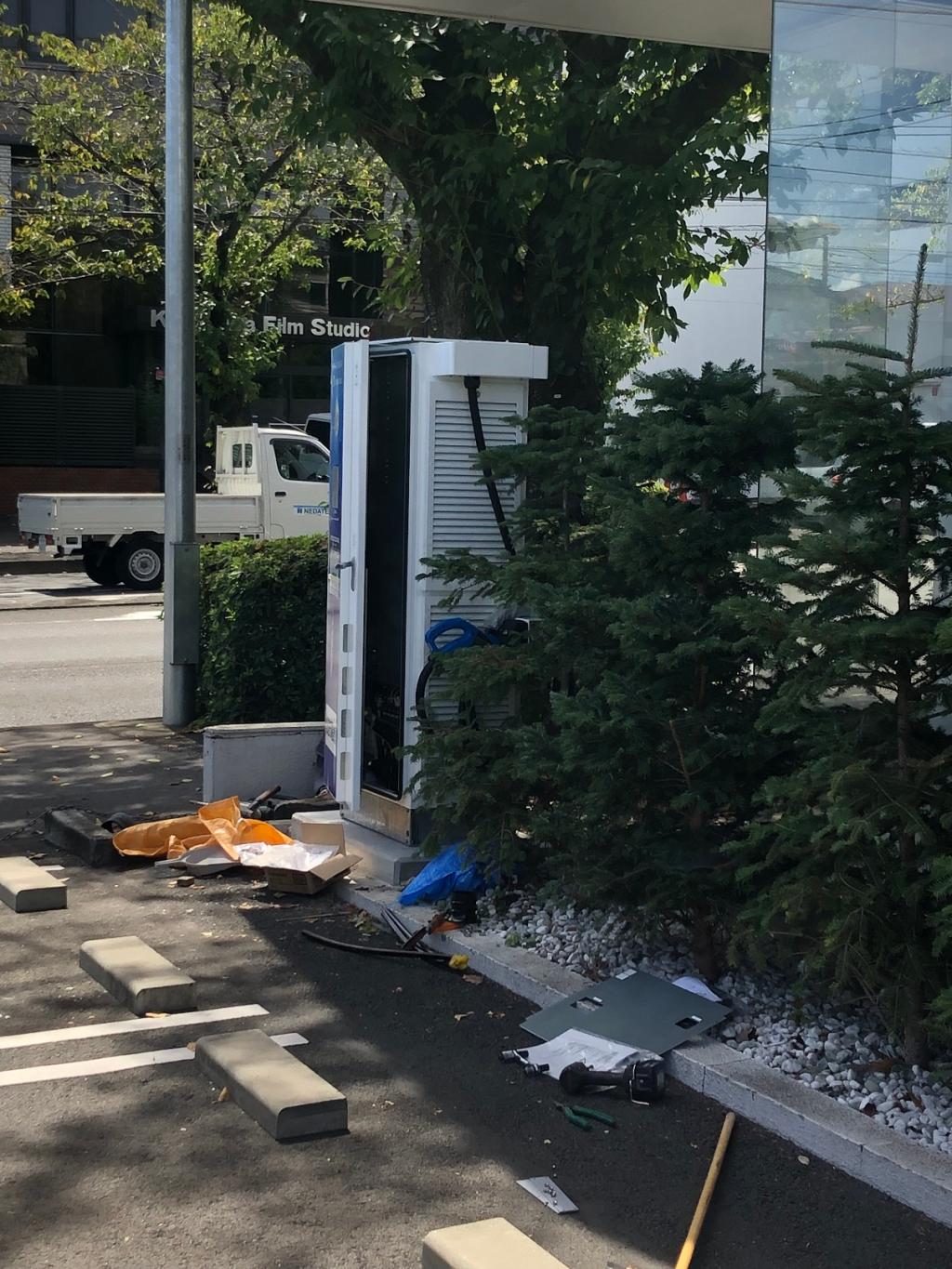 急速〇〇装置設置中！