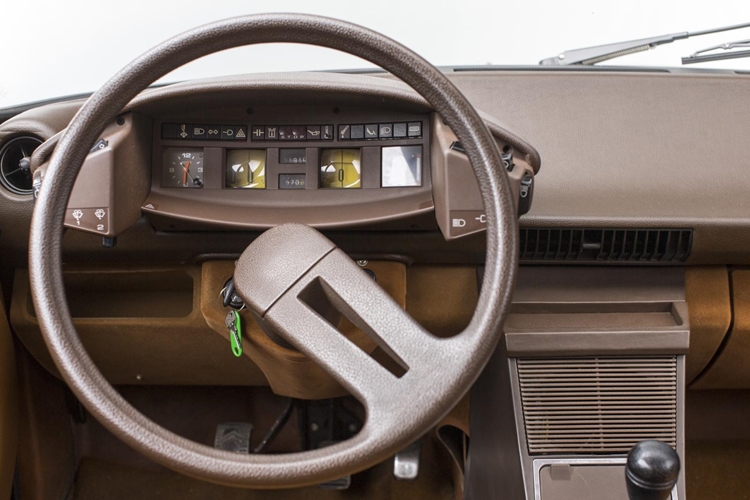 インテリア（時系列で見る見せ方の違い）