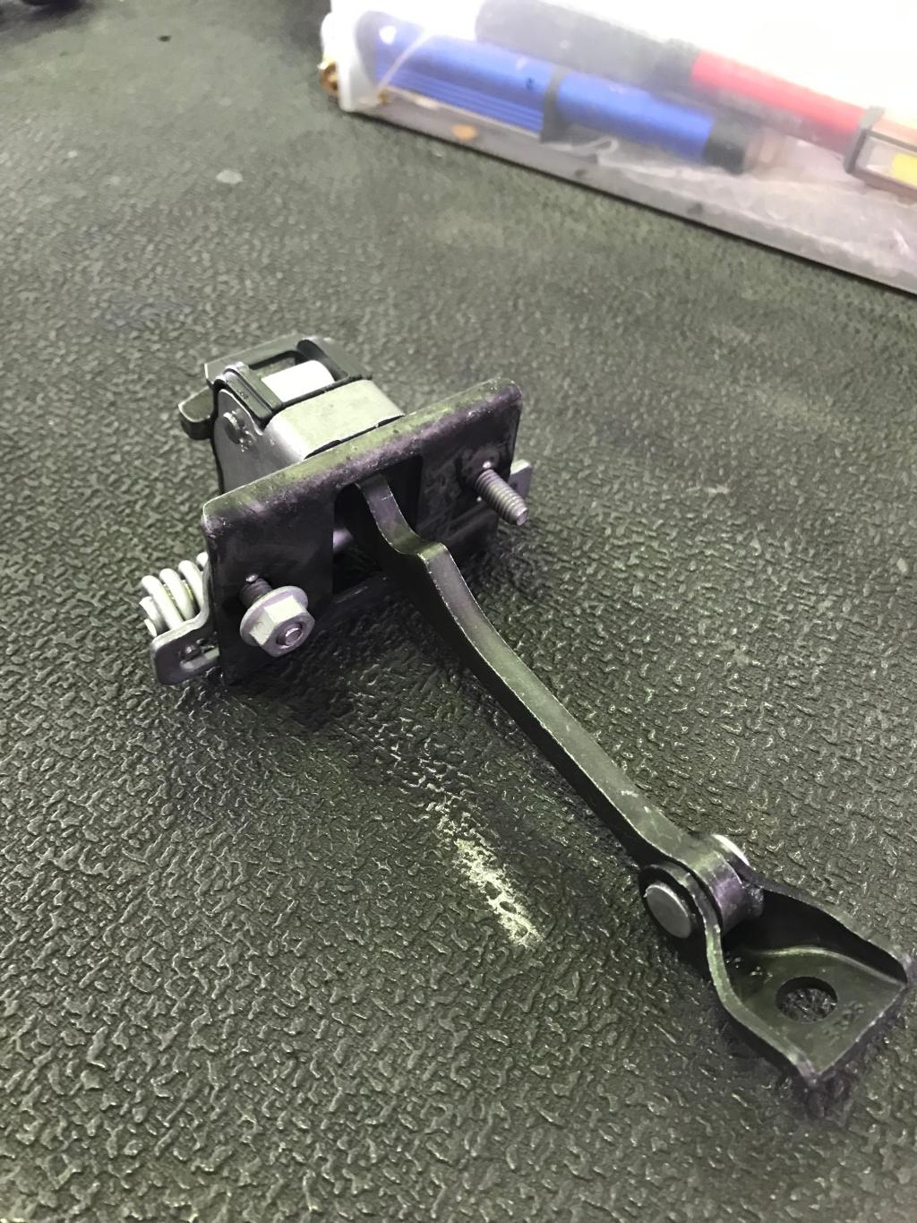 ドアストッパー