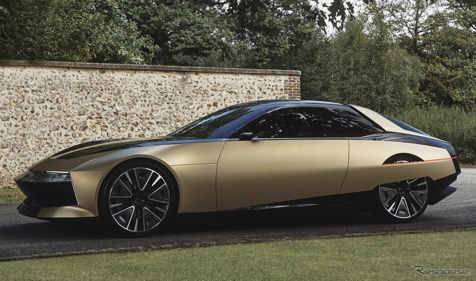 エクステリア（５４年前の車が復活）