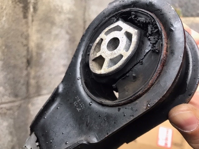 ロアマウント交換