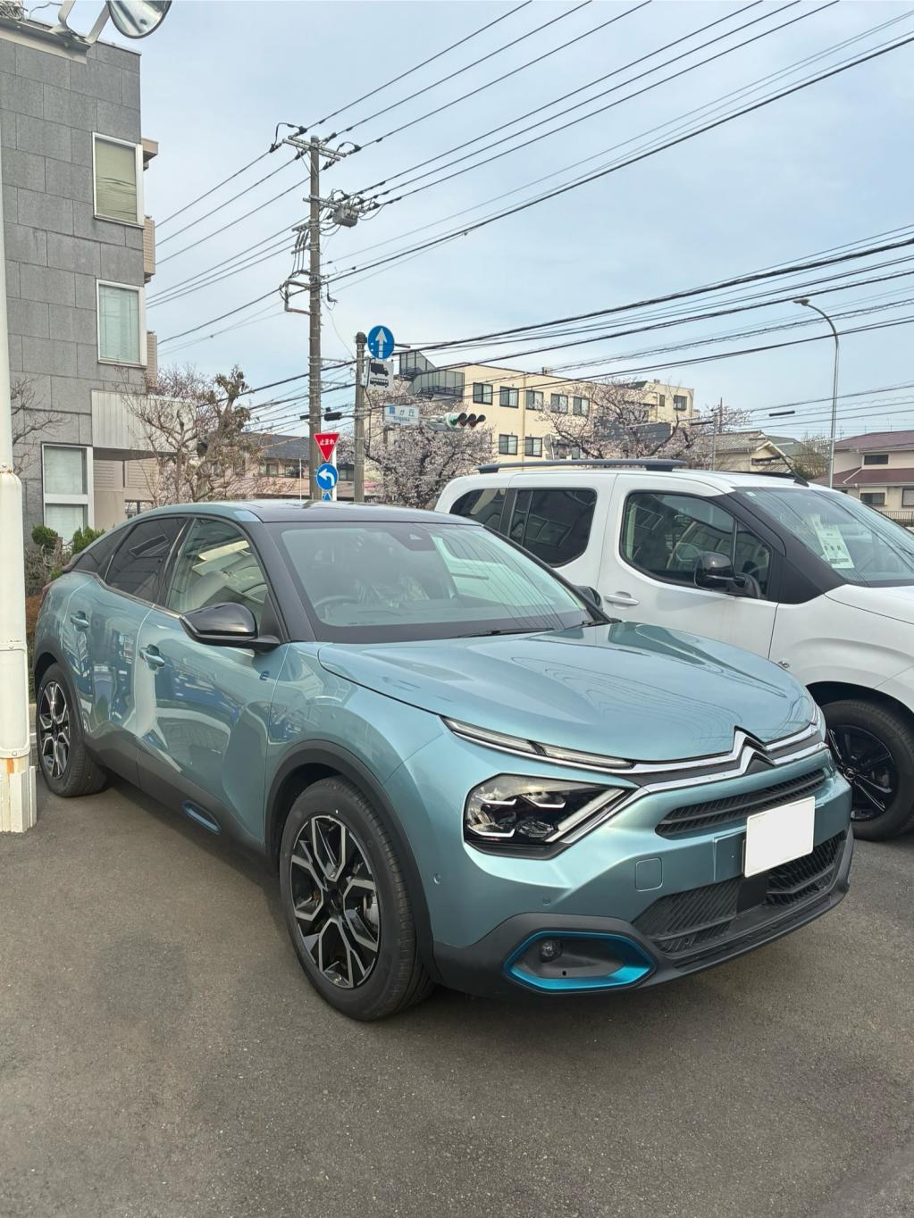 認定中古車(Ë-C4)のご案内（インテリア）