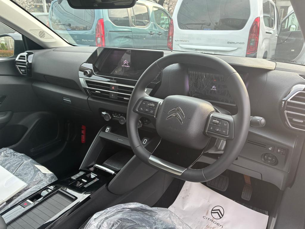 認定中古車(Ë-C4)のご案内（インテリア）