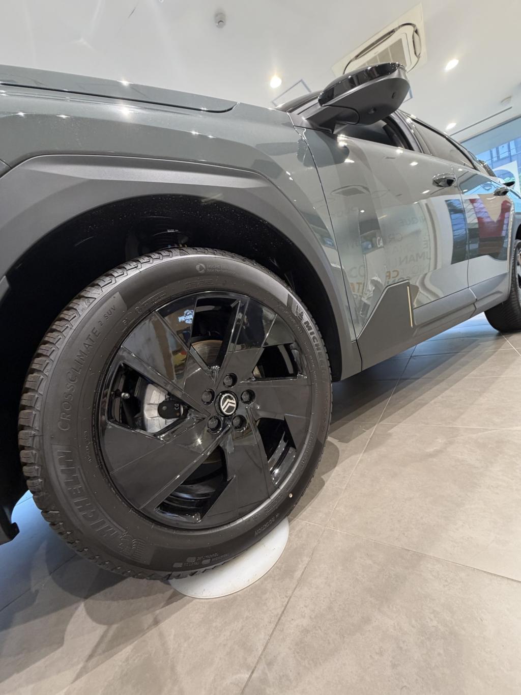シトロエン新型C5AIRCROSSのタイヤが最高です((´∀｀))