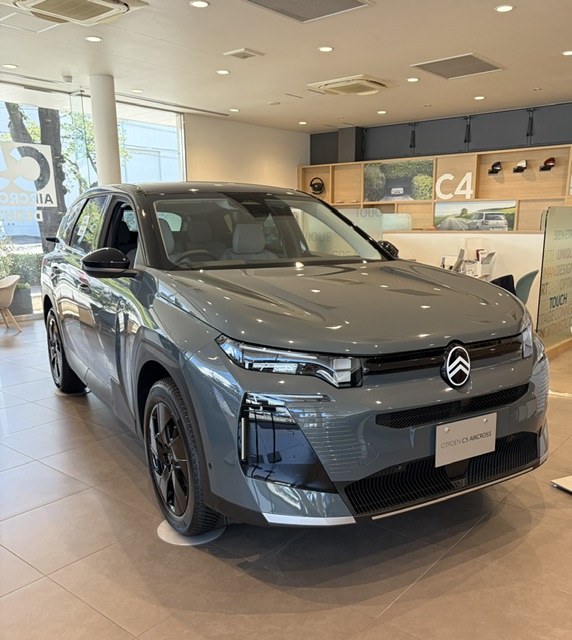【C5 AIRCROSS】展示しております(^^)