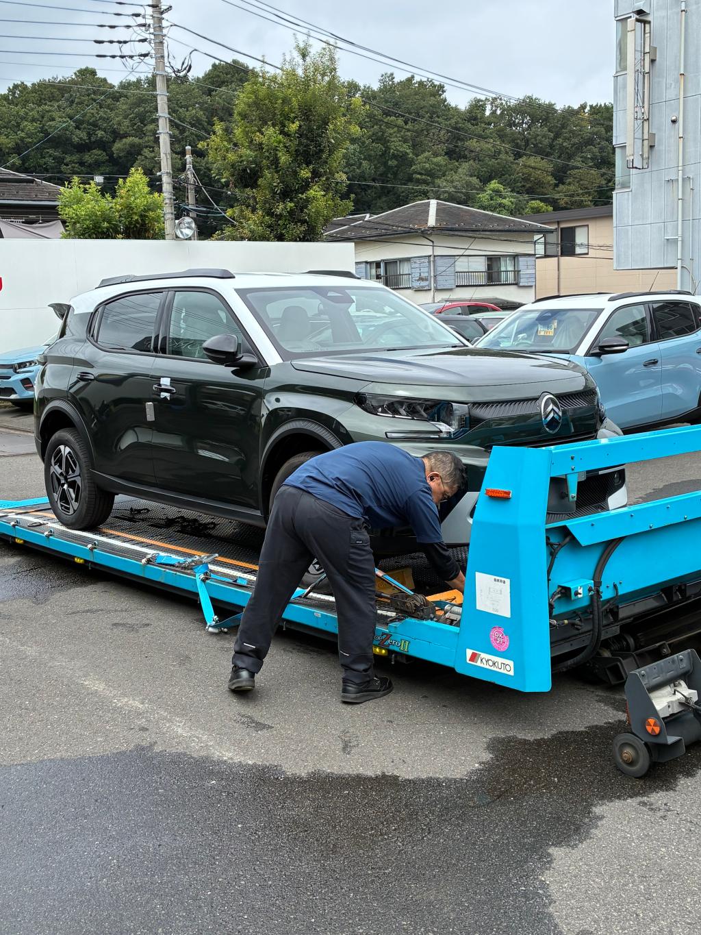 新型C3エアクロスＨＹＢＲＩＤ試乗車到着！(乗り味やいかに？）